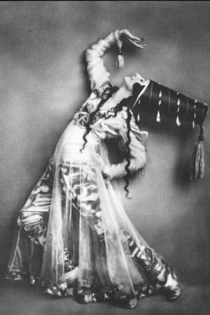 Anna Pavlova in Costume for Syrian Dance c 1920. National Library of Australia